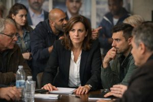 lors des élections municipales à roubaix, la directrice de campagne de karim amrouni est au cœur d'une controverse suite à des accusations de propos racistes, suscitant de vives réactions.