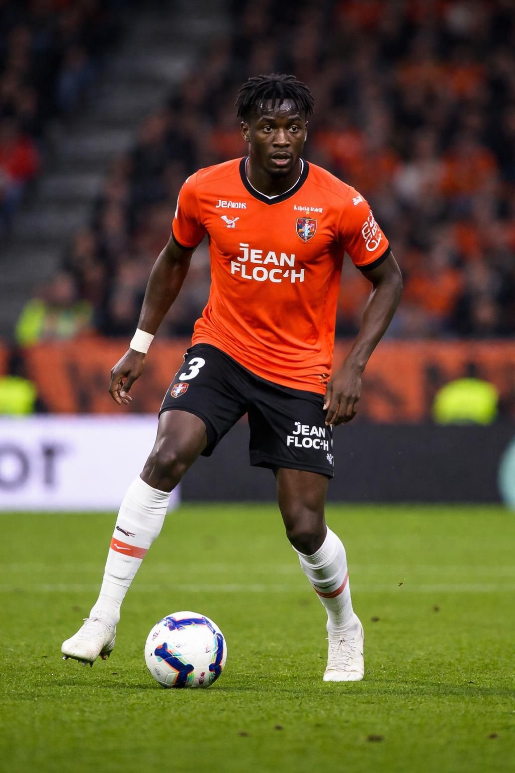 fc lorient : bamo meïté suspendu après un carton jaune reçu à lille, il sera forfait pour le prochain match à toulouse.