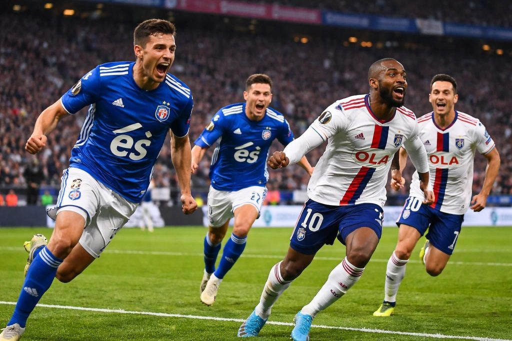 ligue europa et conférence : strasbourg et lyon empruntent une route royale tandis que lille fait face à un défi majeur dans ces compétitions européennes.