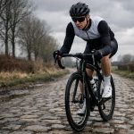 plongez dans les coulisses de tadej pogačar lors de ses deux jours intenses de reconnaissance sur les célèbres pavés de paris-roubaix, à un mois de la course légendaire.