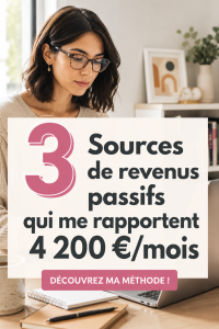 Une femme derrière son ordinateur, explorant des idées de revenus passifs.