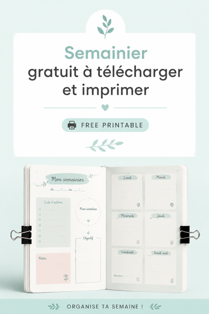 Un semainier imprimable sur un bureau bien organisé avec des stylos et un ordinateur.