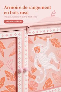Un cabinet en bois rose élégant pour chambre d'enfant, offrant un espace de rangement pratique.