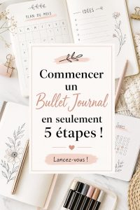 Une femme écrivant dans son Bullet Journal avec des fournitures colorées autour.